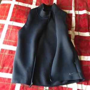 Nike vest